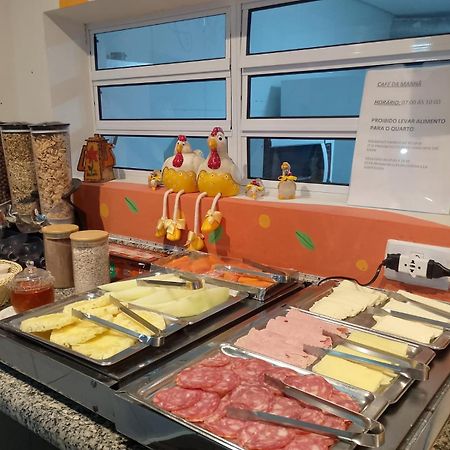 גווארולוס Attriun Hotel מראה חיצוני תמונה
