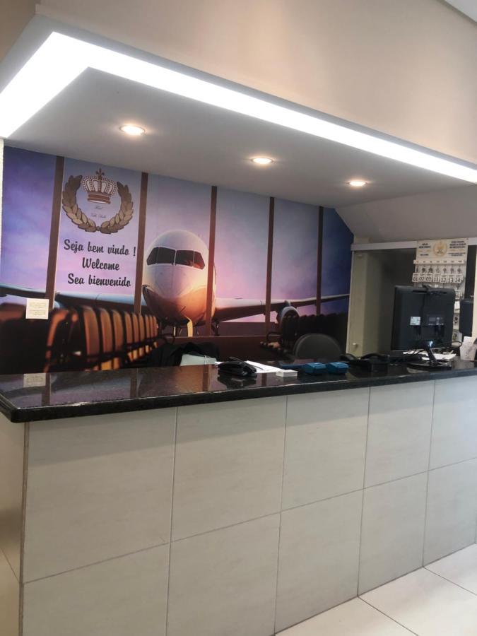 גווארולוס Attriun Hotel מראה חיצוני תמונה
