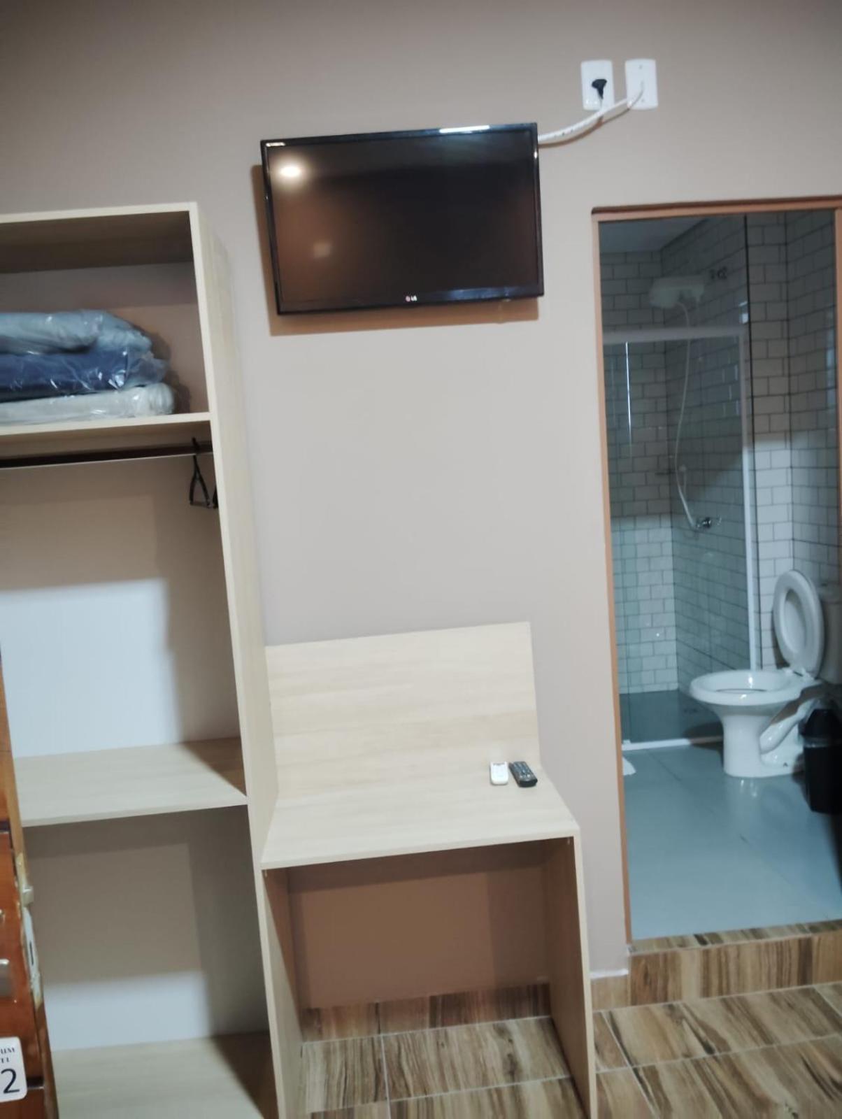 גווארולוס Attriun Hotel מראה חיצוני תמונה